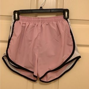 Women’s Light Pink Nike Tempo shorts, size Small
